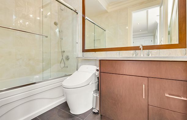 1335 W 26th Avenue Shaughnessy