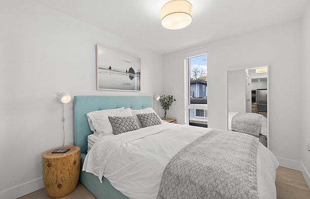 402-2239 W 7th Avenue Kitsilano