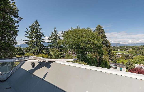4376 Quesnel Drive Arbutus