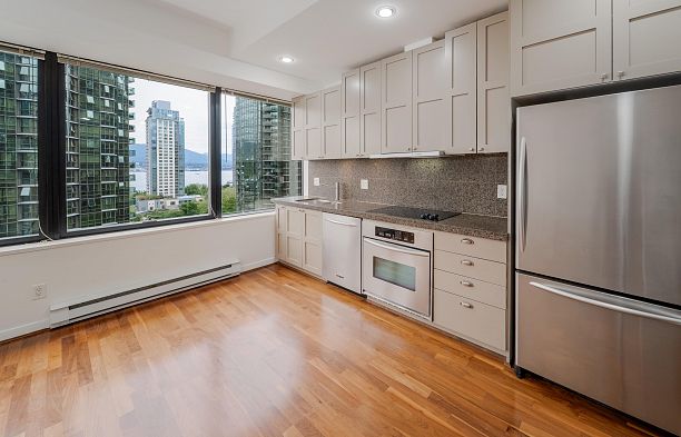 704 1333 W Georgia Street Coal Harbour