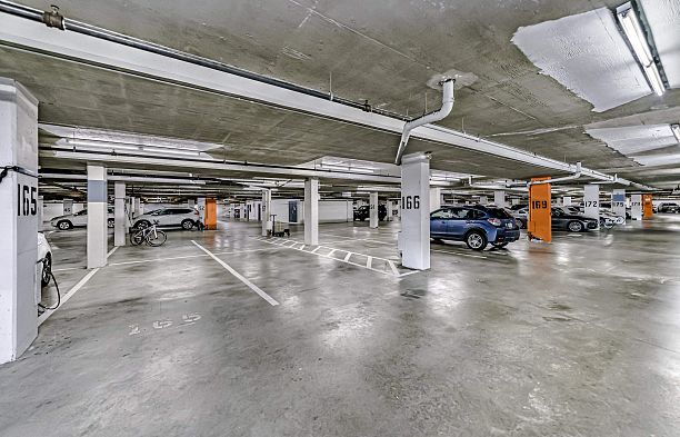 213 5835 Hampton Place University VW