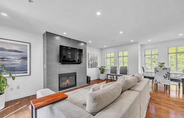 29 3036 W 4 Avenue Kitsilano