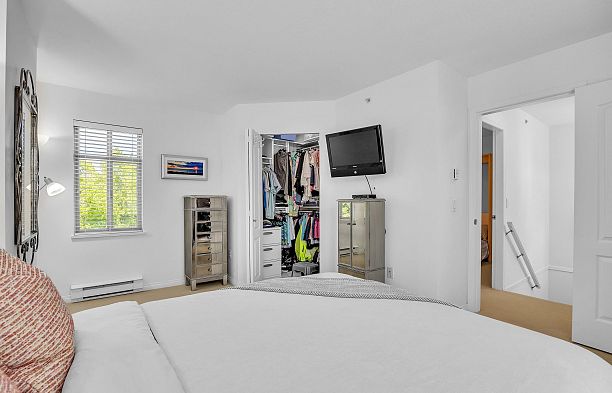 29 3036 W 4 Avenue Kitsilano