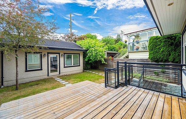 3772 W 19th Avenue Dunbar