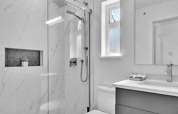 29 3036 W 4 Avenue Kitsilano