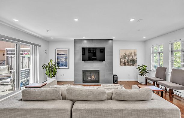 29 3036 W 4 Avenue Kitsilano