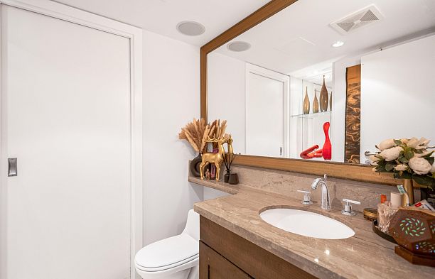 407 499 Broughton Street Coal Harbour