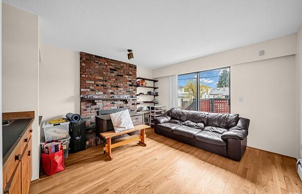 2843 W 22nd Avenue Arbutus