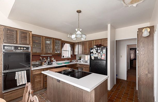 4376 Quesnel Drive Arbutus