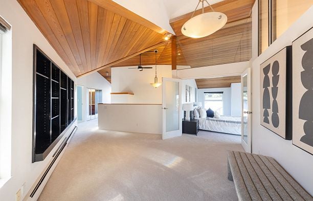 4393 Puget Drive Arbutus