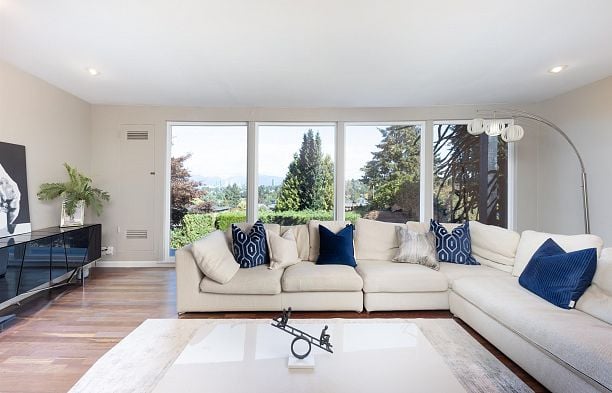 4393 Puget Drive Arbutus