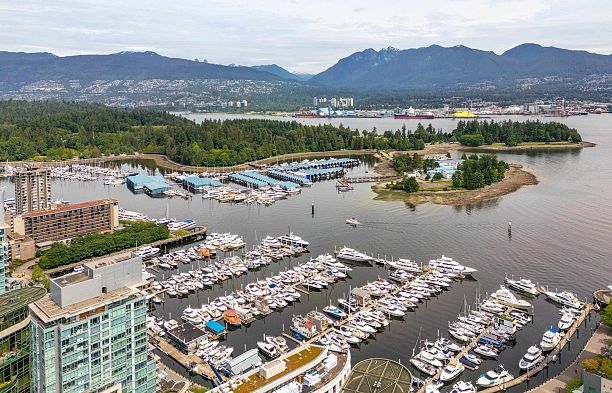 704 1333 W Georgia Street Coal Harbour