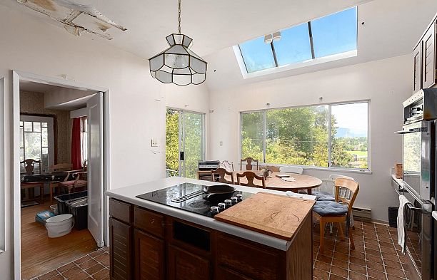4376 Quesnel Drive Arbutus