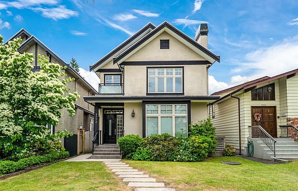 3772 W 19th Avenue Dunbar