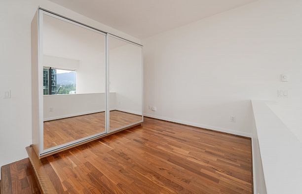 704 1333 W Georgia Street Coal Harbour