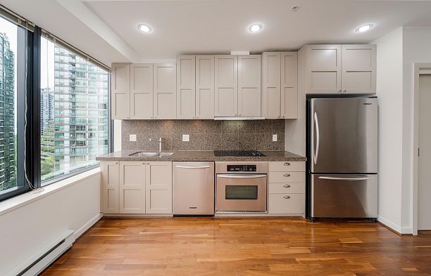 704 1333 W Georgia Street Coal Harbour