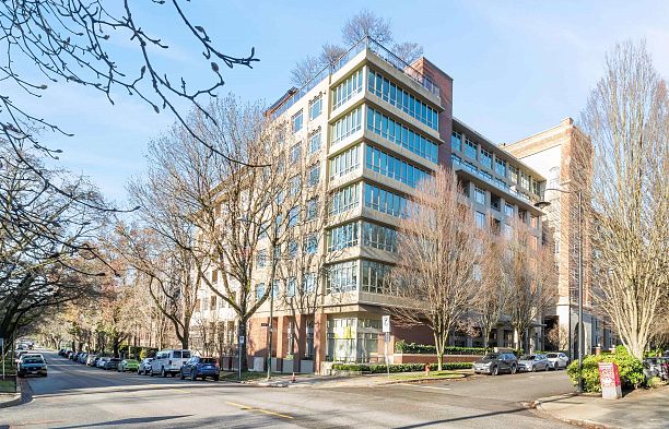 715 2799 Yew Street Kitsilano