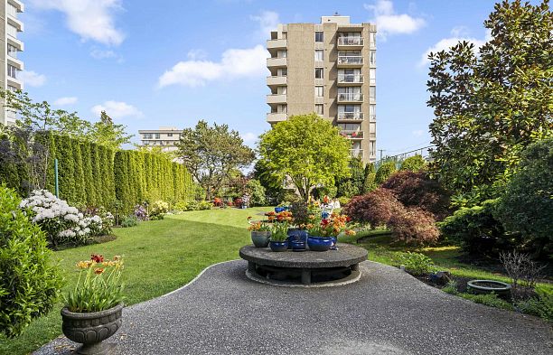 1003 2370 W 2nd Avenue Kitsilano