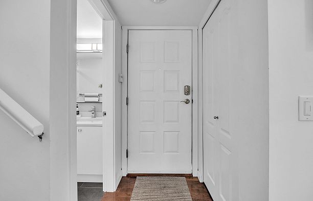 29 3036 W 4 Avenue Kitsilano