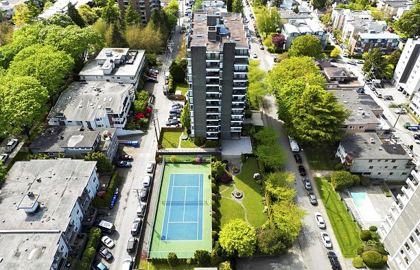 1003 2370 W 2nd Avenue Kitsilano