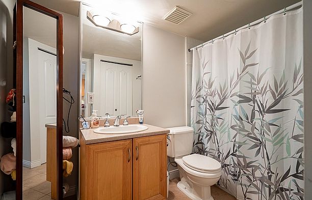 304 2119 Yew Street Kitsilano