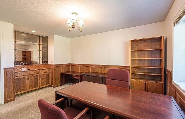 6056 Trafalgar Street Kerrisdale