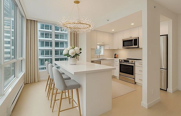 701 1166 Melville Street Coal Harbour