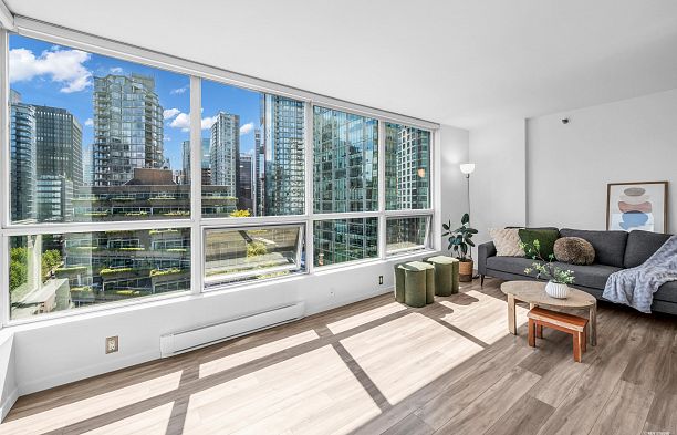 1304 555 Jervis Street Coal Harbour