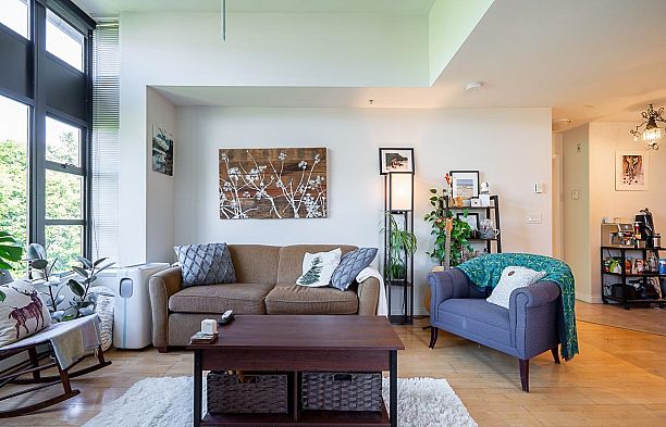 304 2119 Yew Street Kitsilano