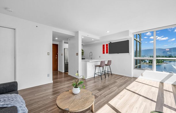1304 555 Jervis Street Coal Harbour