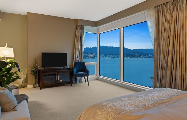 2202 1139 W Cordova Street Coal Harbour