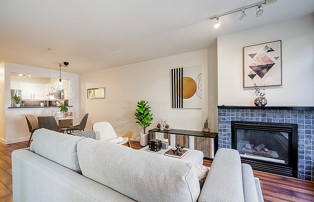 104 2268 W 12th Avenue Kitsilano