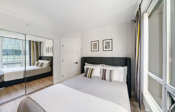 707 1166 Melville Street Coal Harbour