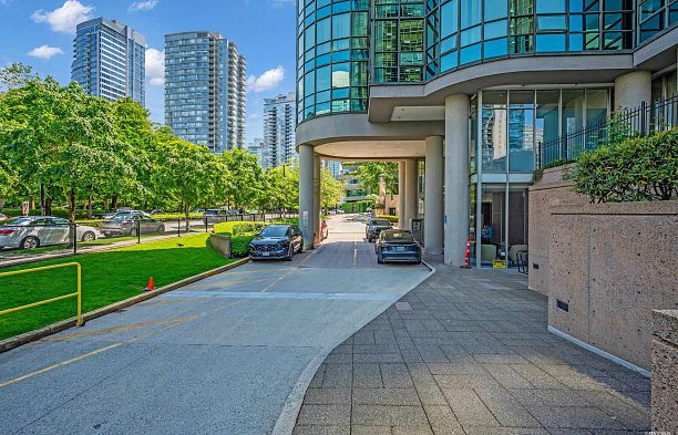 1304 555 Jervis Street Coal Harbour