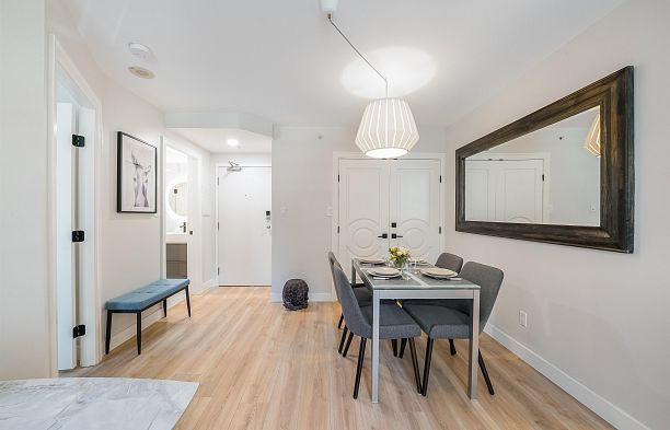 707 1166 Melville Street Coal Harbour