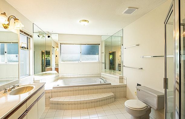 6056 Trafalgar Street Kerrisdale