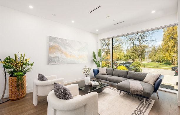 4360 4362 W 8th Avenue Point Grey