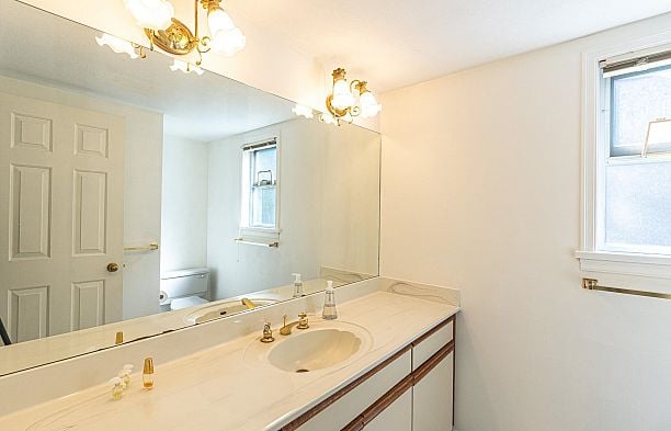 6056 Trafalgar Street Kerrisdale