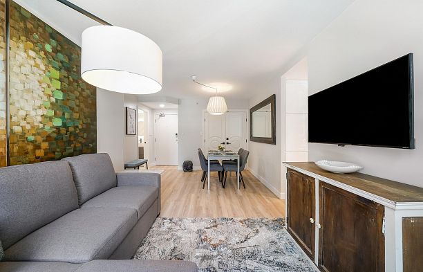 707 1166 Melville Street Coal Harbour