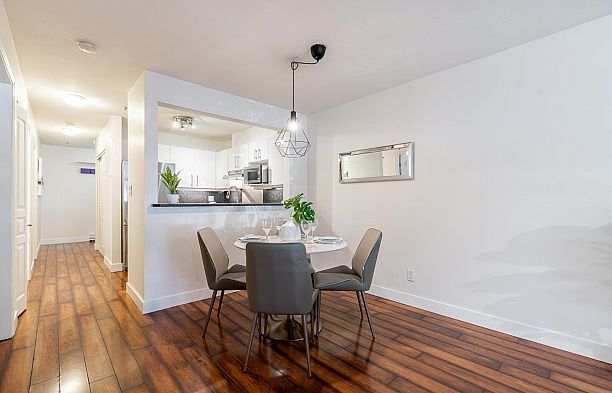 104 2268 W 12th Avenue Kitsilano
