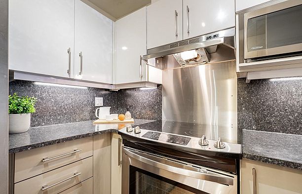 104 2268 W 12th Avenue Kitsilano