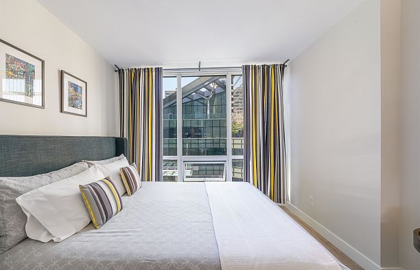 707 1166 Melville Street Coal Harbour