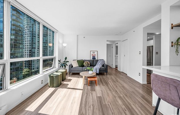 1304 555 Jervis Street Coal Harbour