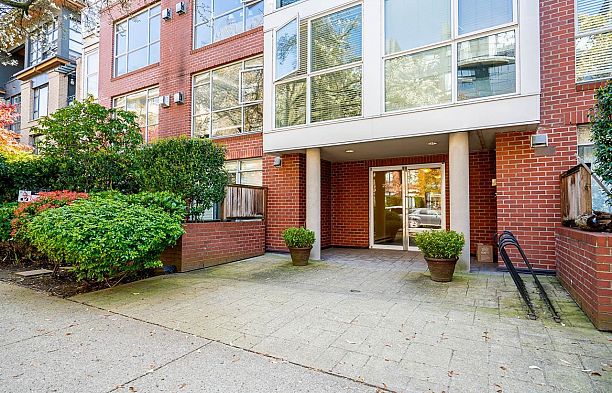 104 2268 W 12th Avenue Kitsilano