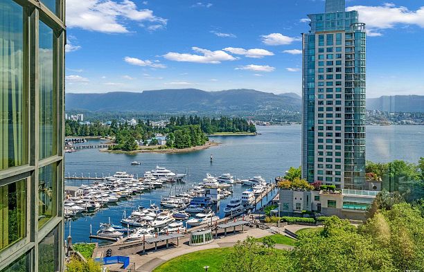 1304 555 Jervis Street Coal Harbour