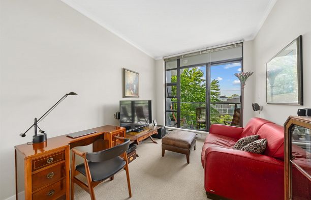 402 2828 Yew Street Kitsilano