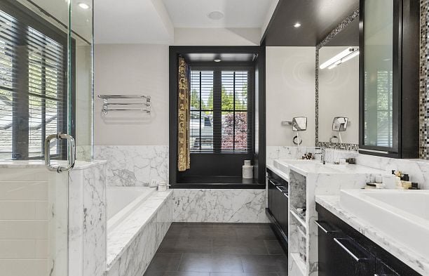 6448 Macdonald Street Kerrisdale