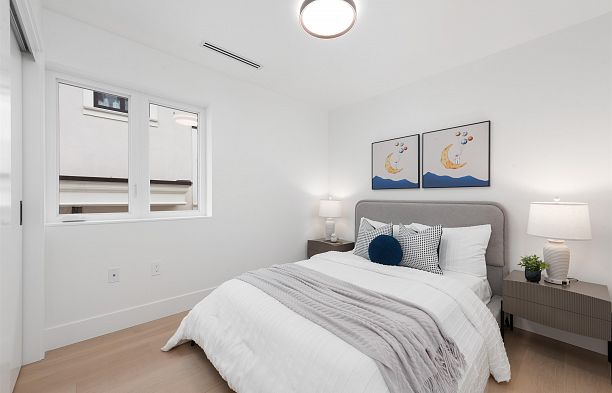 1 3151 W 10th Avenue Kitsilano