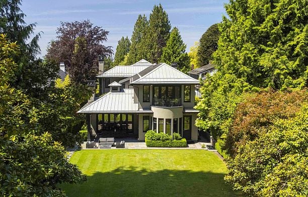 6448 Macdonald Street Kerrisdale