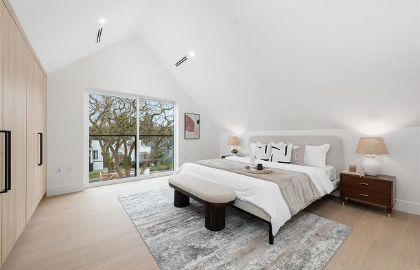 1 3151 W 10th Avenue Kitsilano